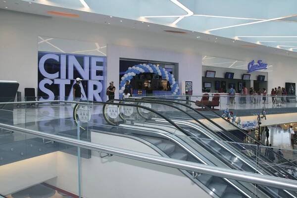 Multikino Cinestar Praha Černý Most se sortimentem Merida
