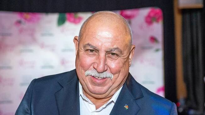 Herec z Černých baronů koronavirus nemá, přesto kvůli němu může umřít!