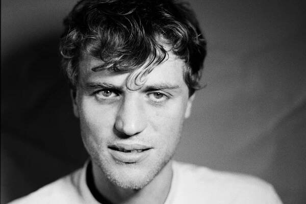 Johnny Flynn on Playing Dickie Greenleaf and Death Scenes in 'Ripley'