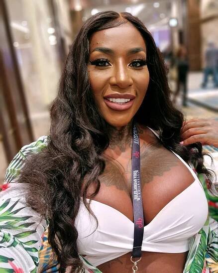 Josy Black