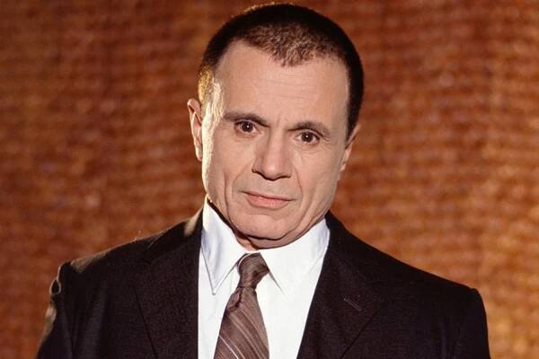 Robert Blake, Actor Acquitted in Wife's Killing, Dead at 89 from Heart Disease