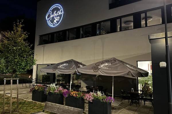 Oplatka kavárna & bar foto 1