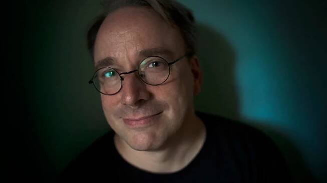 Linus Torvalds prepares to move the Linux kernel to modern C