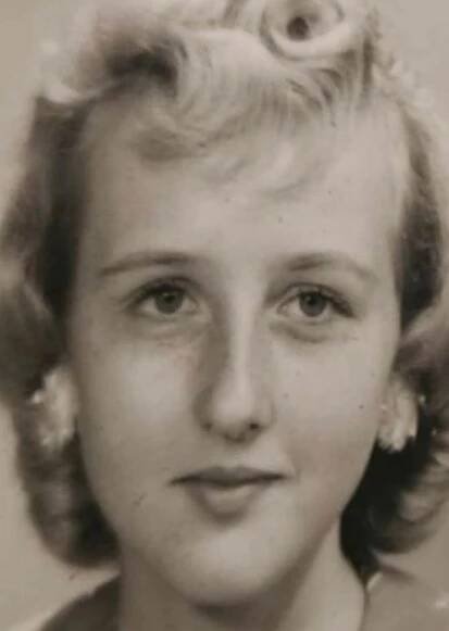 FOTO: Velvet Sanchez byla maminkou. – stránka 17