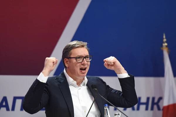 Srbský prezident Vučić se sejde s kosovským premiérem Kurtim. Každý chce jednat o něčem jiném