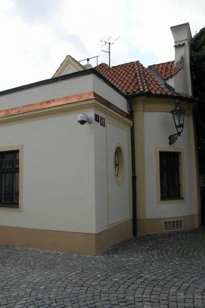 Oprava omítek areálu Úřadu vlády ČR, Kramářova vila, Gogolova 1 | BAL.cz - skupina BARVY A LAKY
