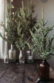 Christmas Decor Diy, Perfect Christmas, Christmas Decorating Ideas, Simple Christmas Tree Decorations, Scandi Christmas, Apartment Christmas Decorations