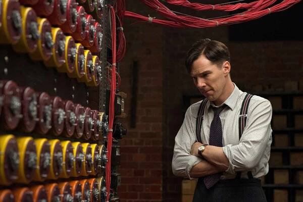 Benedict Cumberbatch známý jako Sherlock Holmes v novém filmu rozpláče i chlapy