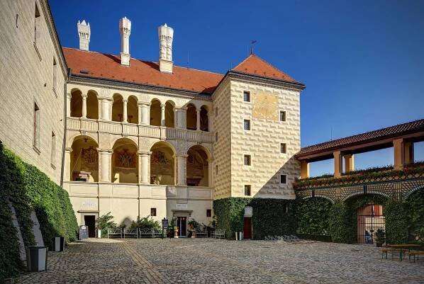 Zámek Mělník a vinné sklepy Jiřího Lobkowicze