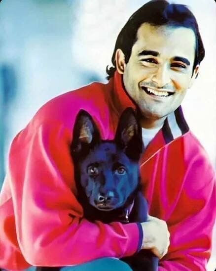 Akshaye Khanna : Net Worth, Height, Weight, Age, Affairs, Wiki, Facts and Figures 14
