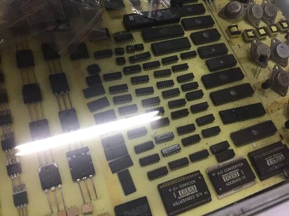 Zhmotněný AliExpress. Jak to vypadá na obřím tržišti s elektronikou v Číně