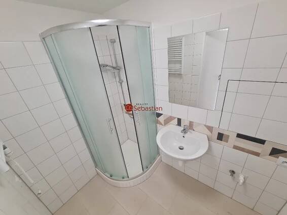 Pronájem bytu 2+1 39 m², Antonína Sochora, Teplice - Trnovany