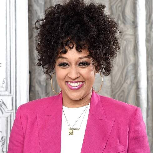 Tia Mowry Shared an Inspiring Essay About Her Hair Journey and Embracing Her Grays