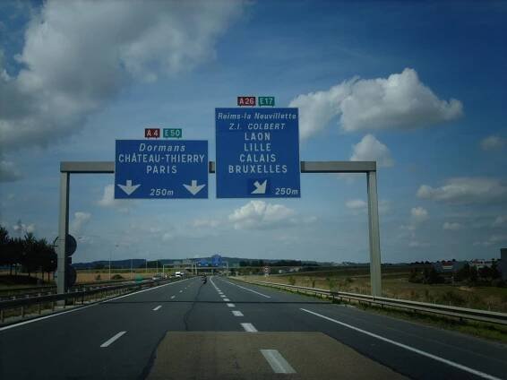 Soubor:IMG A4-A26-Echangeur.JPG – Wikipedie