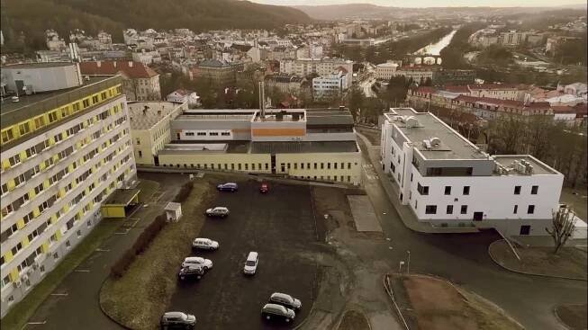 Pavilon L - nové transfuzní oddělení Nemocnice K. Vary z ptačí perspektivy