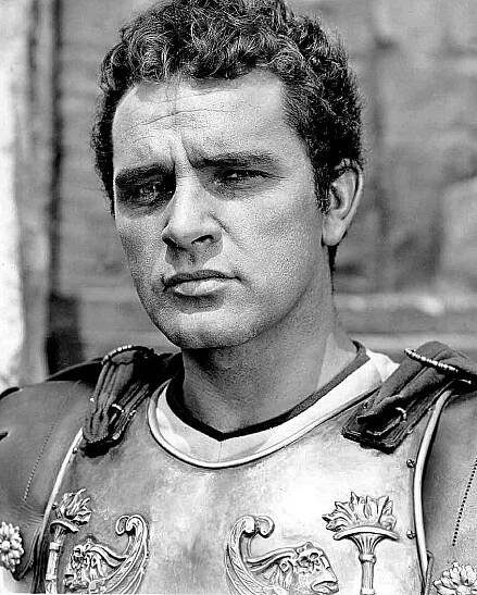 Richard Burton In "The Robe" Wallpaper