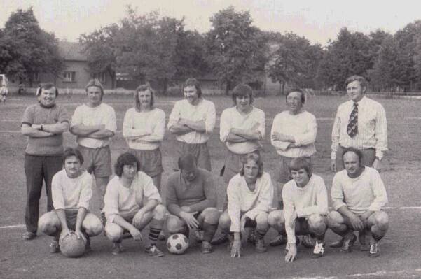 I.B mužstvo z roku 1979 - fcvelim.cz