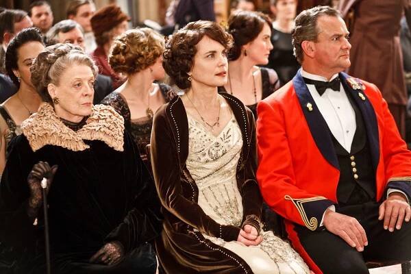 Downton Abbey - Maggie Smith, Elizabeth McGovern, Hugh Bonneville - Season 2