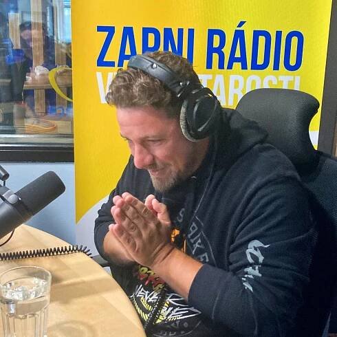 Michal Holán: Dobrému českému dabingu se pořád daří. Když je špatný, je to blbý | Host Frekvence 1