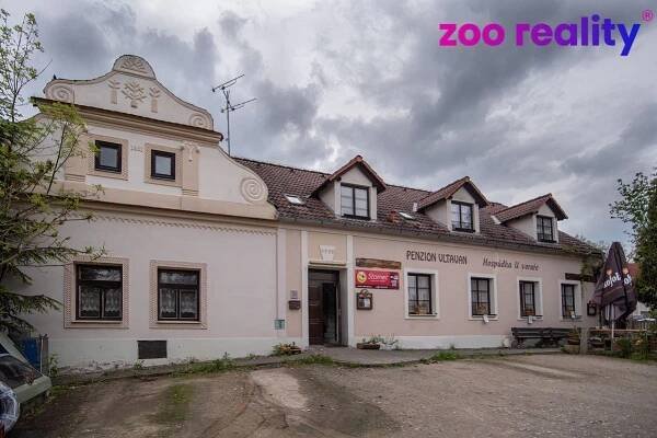 Prodej hotelu a penzionu Hluboká nad Vltavou, foto 1