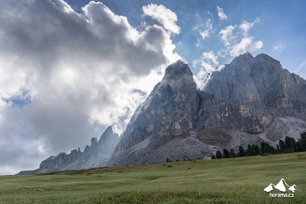 Přes dolomitské pastviny kolem Peitlerkofelu | Horama