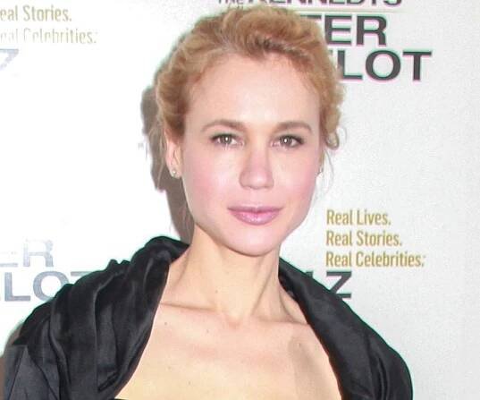 Kristen Hager Biography - Facts, Childhood, Family Life & Achievements