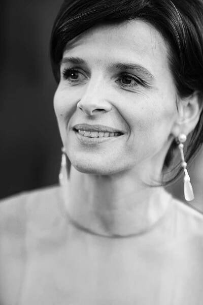 02--JULIETTE-BINOCHE-