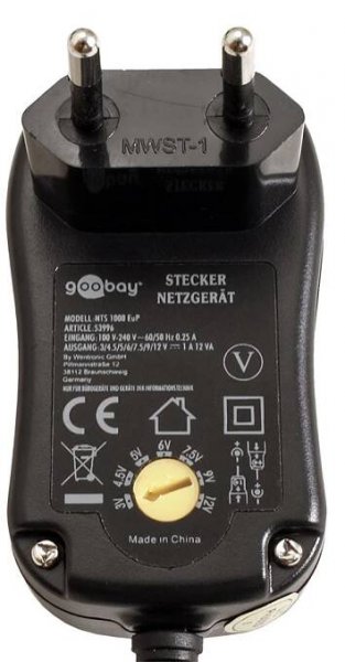 Univerzální napájecí adaptér 3-12V/1A, 12W, černý