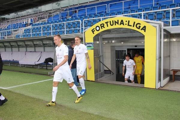 Fotbalisté Slovácka se fotili pro jarní část sezony. Scházeli Juroška a Šmarda