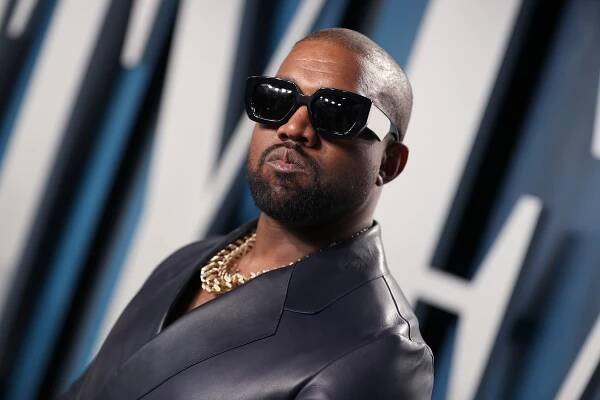 Samozvaný bůh Kanye slaví narozeniny