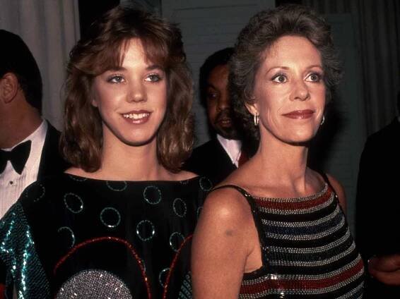 Carol Burnett Says Not 'a Moment Goes by' When She's Not Thinking of Her Daughter Carrie Who Died 21 Years Ago