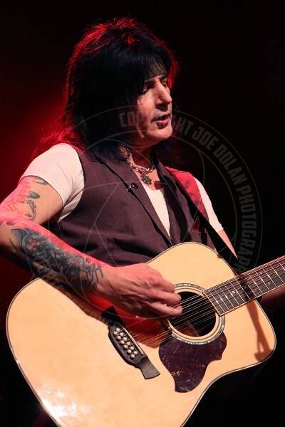 Music - Phil Lewis - Joe Dolan Photography