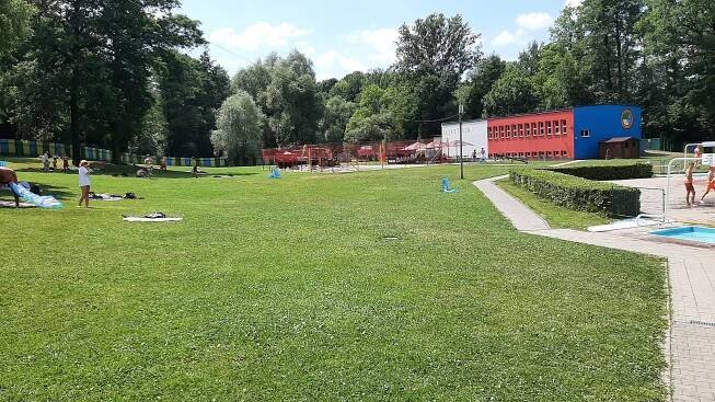 Letní koupaliště v Karviné opět otevře. Takové jsou letošní ceny