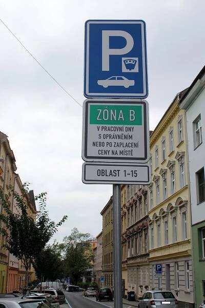 OBRAZEM: Modré zóny už i v Králově Poli. Obyvatelé si pochvalují volná místa