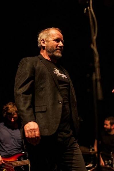 Michal Ambrož & Hudba Praha rozezpívali Akropoli. Přišel i David Koller, nechyběly vzpomínky na Havla
