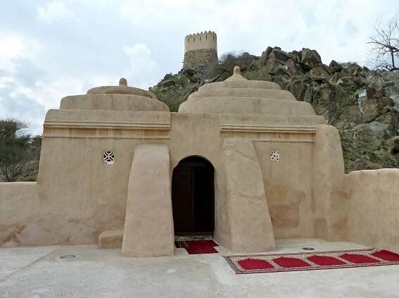 Fujairah City Tour with Lunch & Guide from Khorfakkan Port 