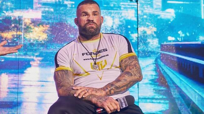 GLOSA: Karlos Vémola přijde o tygřici právem. Jde o důkaz jeho trestného činu – eXtra.cz