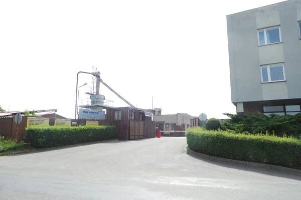 LABSKÁ, strojní a stavební společnost s.r.o. - Truhlářství foto 1