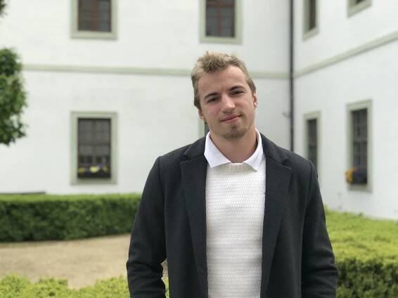 Hokejista Lukáš Rousek: „První výplatu jsem utratil za Playstation...“