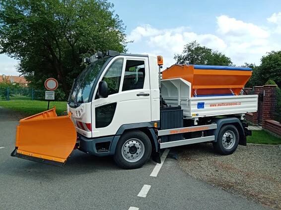 Komunální vozidlo MULTICAR M27 Compact - Multicar Morava