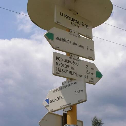 turistické rozcestí Nové Město na Moravě - u koupaliště