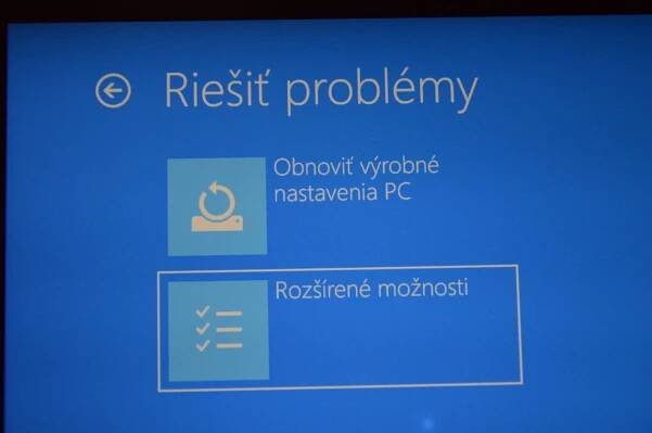 Ako spustiť BIOS z Windows 10? - Starý Windowsák