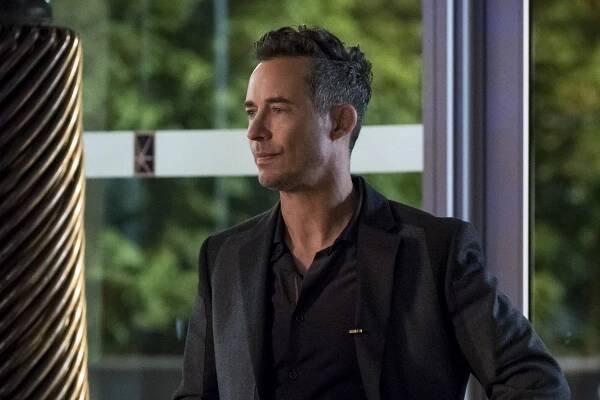 Flash - Borrowing Problems from the Future - Z filmu - Tom Cavanagh