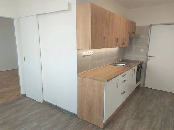 Pronájem Byt 3+1, Náves Svobody, Olomouc - Holice