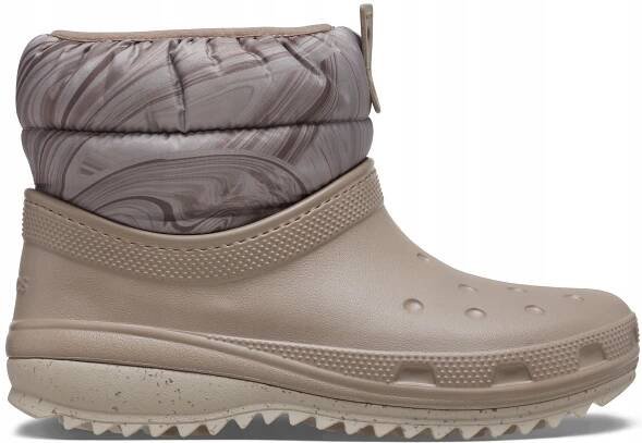 Crocs Classic Neo Puff Shorty Boot Mushroom 36-37 od 1 679 Kč