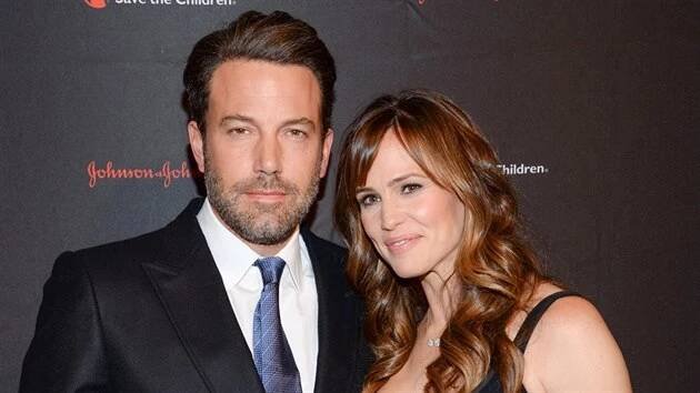 Ben Affleck popsal vztahy se svými exmanželkami - iDNES.cz