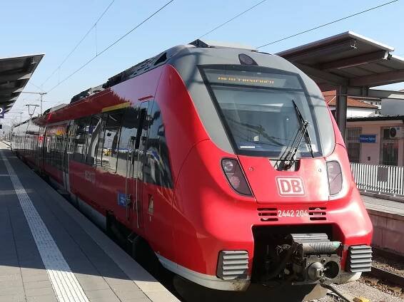 Zug (Schienenverkehr)