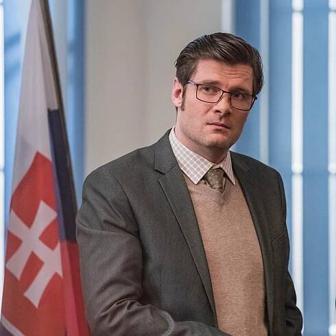 Milo Kráľ - seriál Ministri