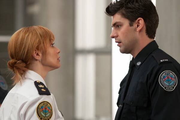 Rookie Blue - Na očích - Z filmu - Lauren Holly, Travis Milne