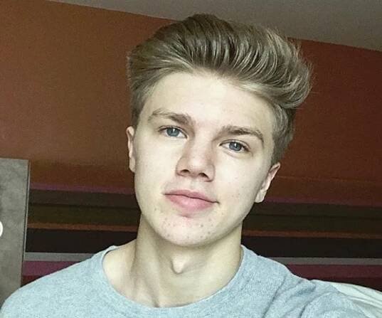 George Smith Biography – Facts, Childhood, Family Life, Achievements